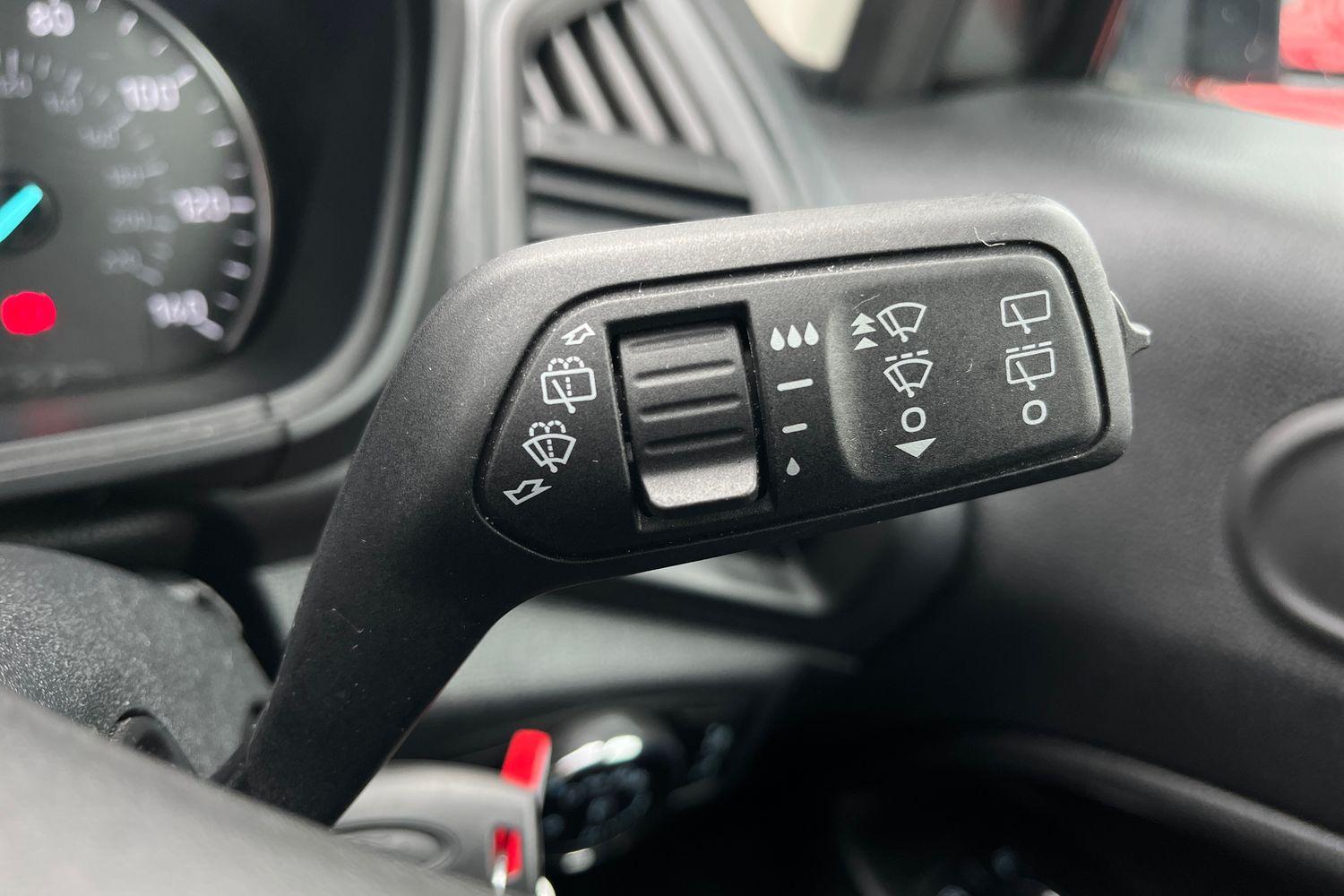 Ford EcoSport Photo 14