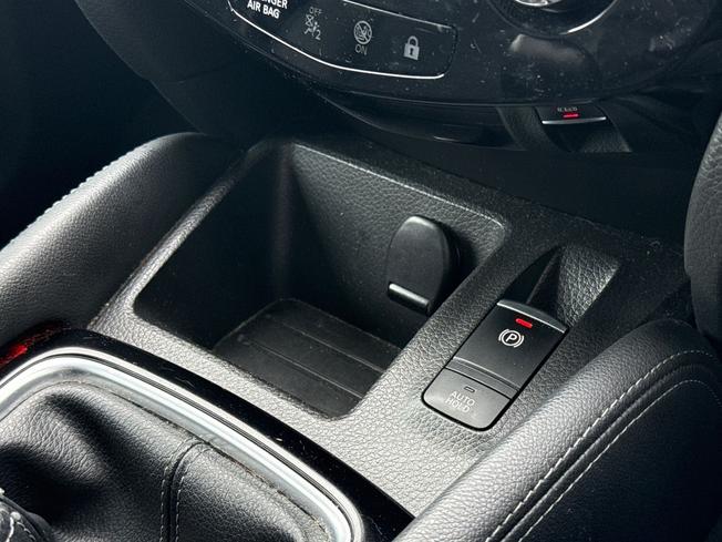 NISSAN Qashqai Photo 51