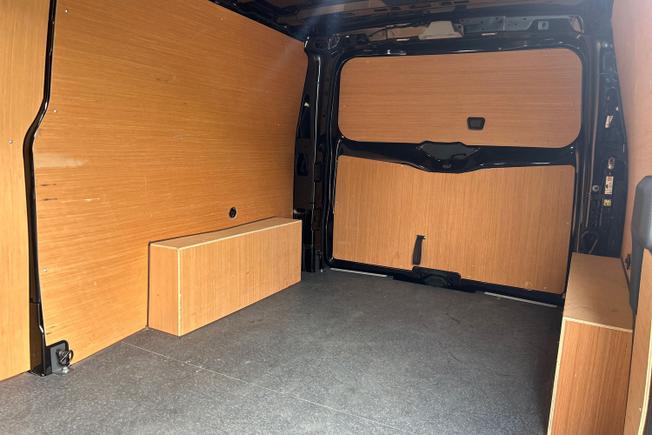 VOLKSWAGEN Transporter Photo 9
