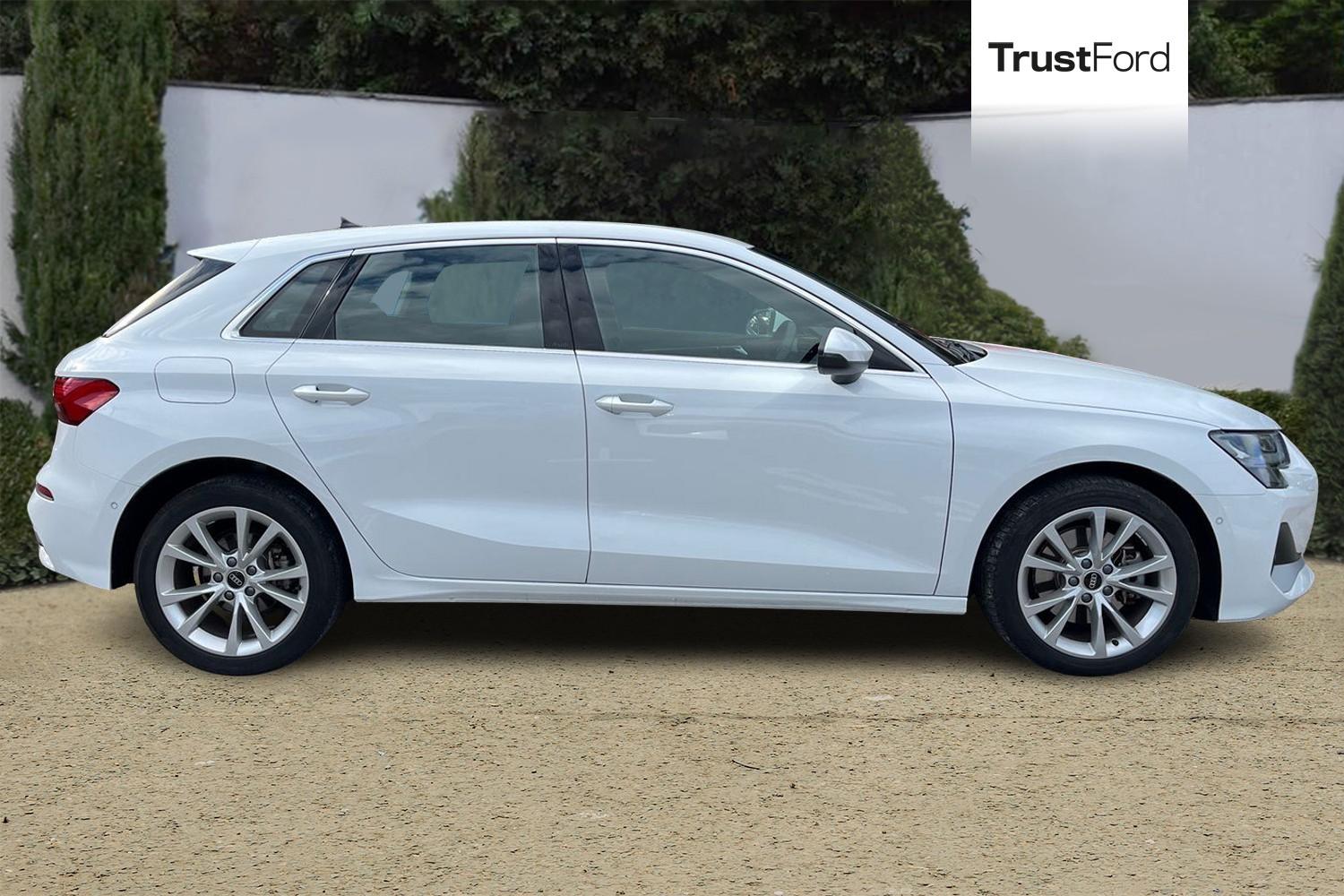 Audi A3 Photo 2