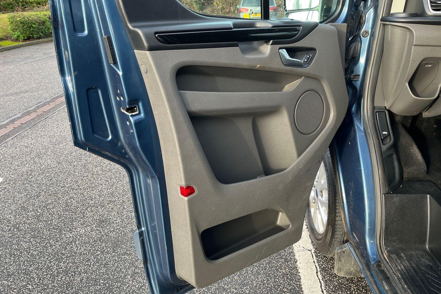 Ford Transit Custom Photo 21