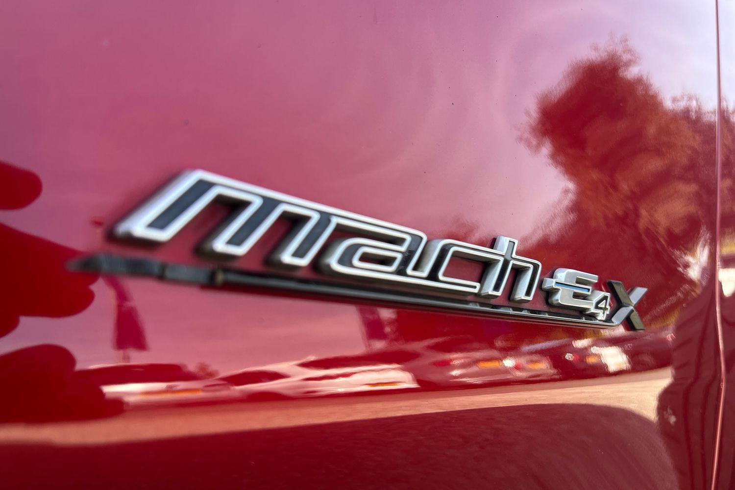 Ford MUSTANG MACH-E Photo 39