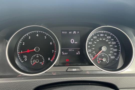 Volkswagen Golf Photo autoimg-78be91d710687b1025bc37cab0da465f1571d378.jpg