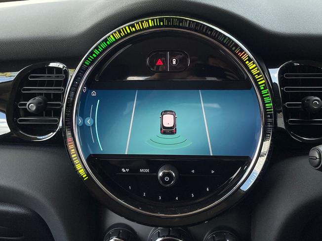MINI Hatch Photo 44