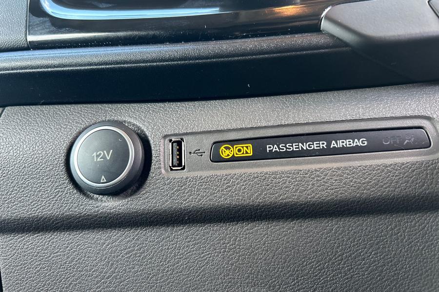 Ford TRANSIT CUSTOM Photo autoimg-78c22993d911ee6f31e6dcd01d0319d5c4865176.jpg
