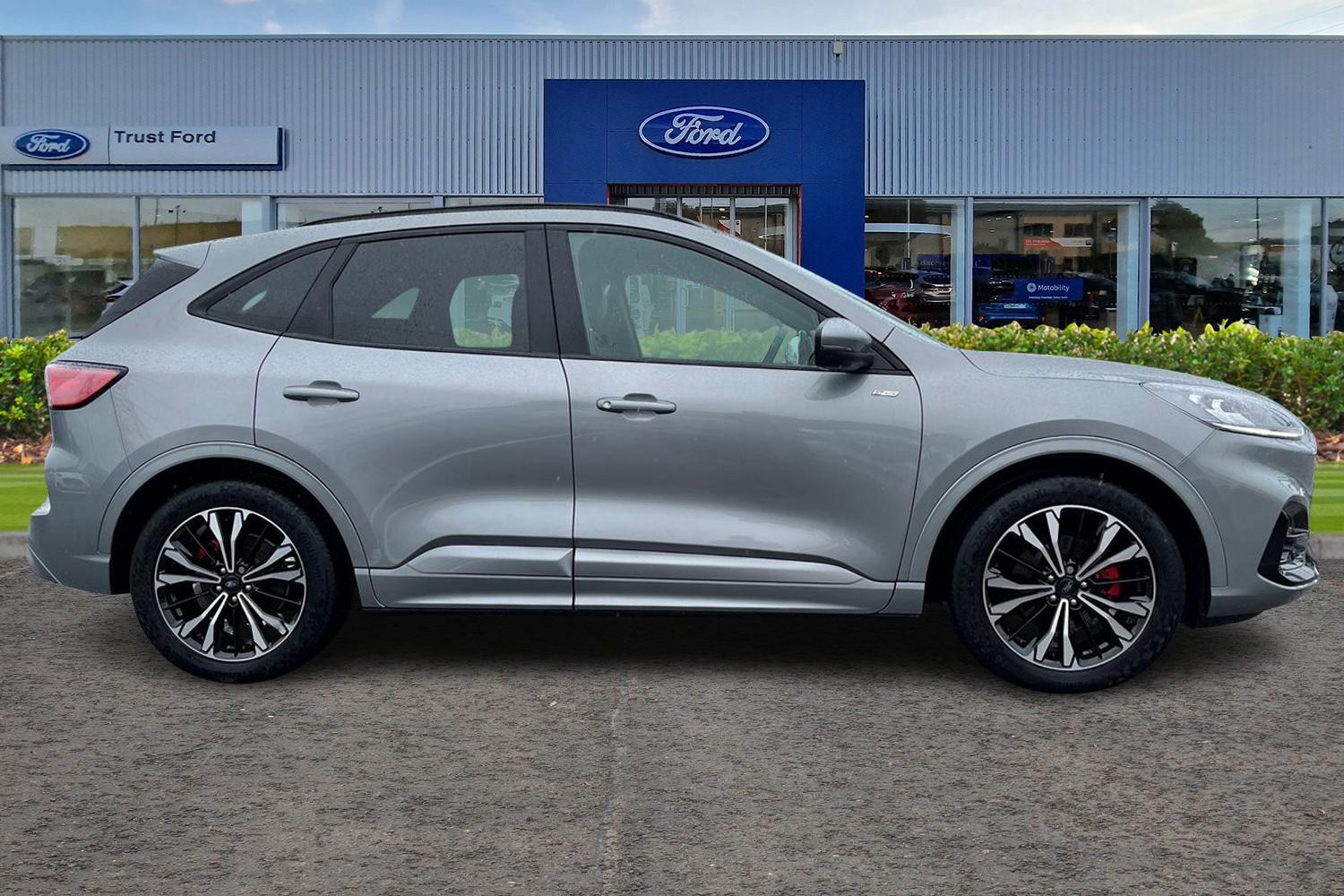 Ford Kuga Photo 2