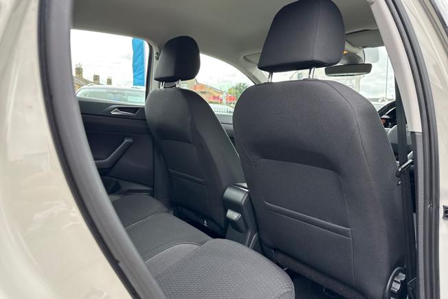 Volkswagen Polo Photo 39
