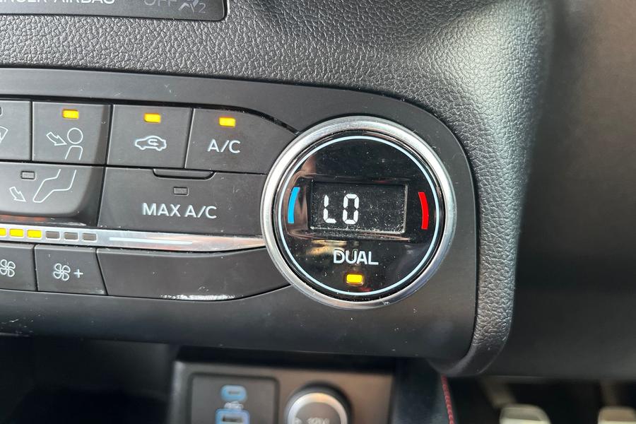 Ford Kuga Photo autoimg-78cdfc9242572b8dde252afc04b23830a0cee6cb.jpg