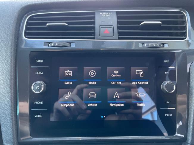 VOLKSWAGEN Golf Photo 30