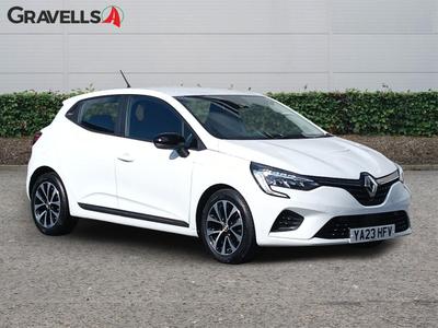 Used 2023 Renault Clio 1.0 TCe Evolution Hatchback 5dr Petrol Manual Euro 6 (s/s) (90 ps) White at Gravells