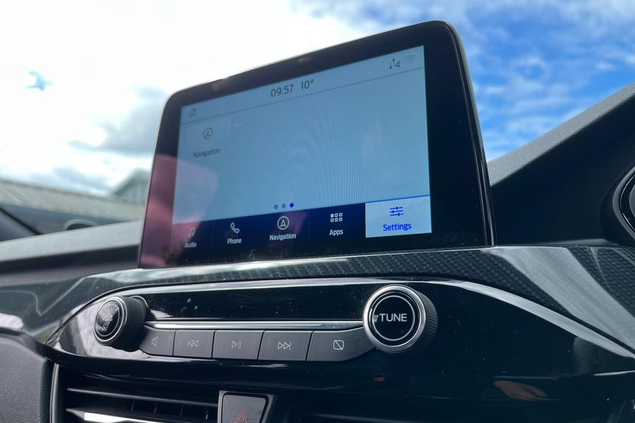 Ford Kuga Photo autoimg-78d5bc601c3ce3b924f84fae2fe7dc083a5e91c5.jpg