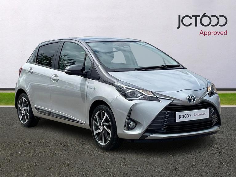 Used 2019 TOYOTA Yaris 1.5 VVT-h Y20 Hatchback 5dr Petrol Hybrid E-CVT Euro 6 (s/s) (100 ps) Silver at JCT600