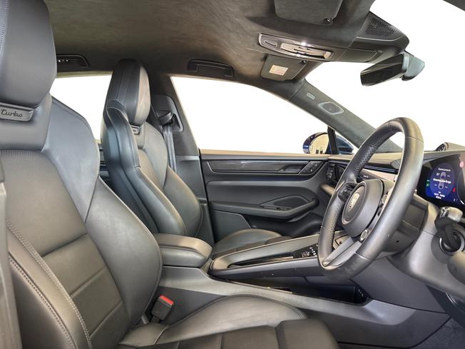 PORSCHE Macan Photo 11