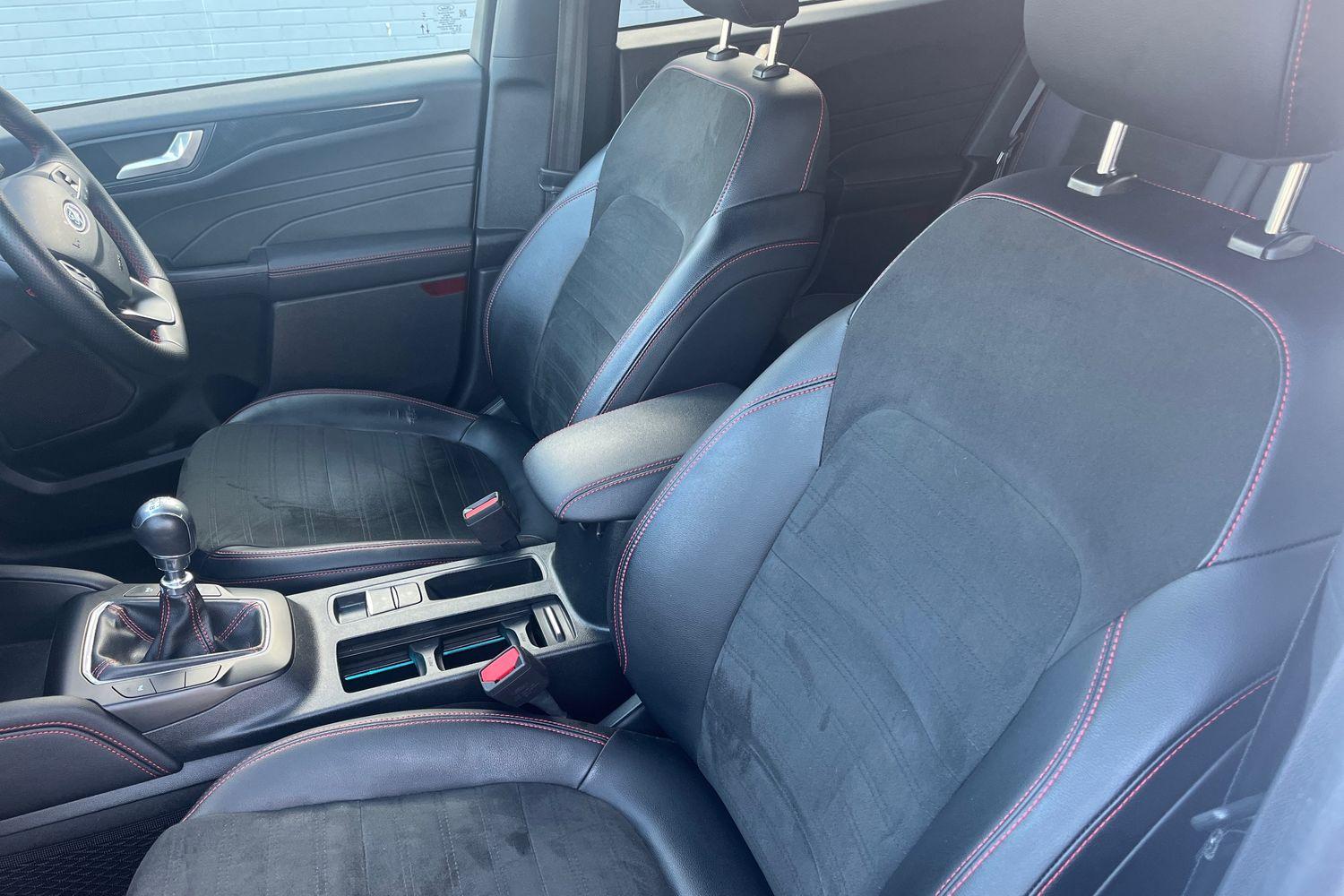 Ford KUGA Photo 18