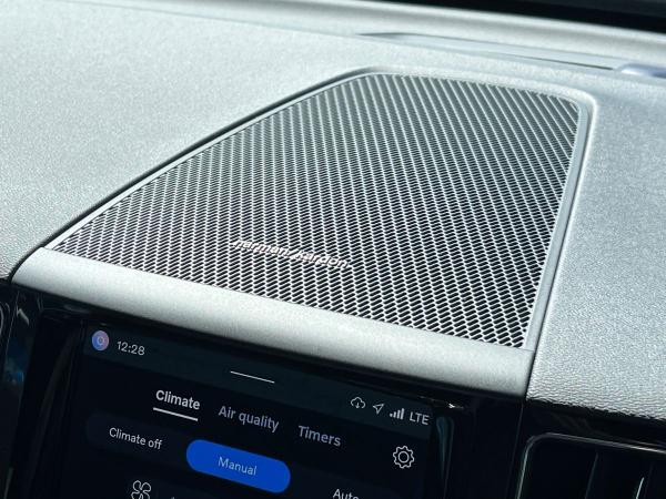 Volvo XC60 Photo autoimg-78e59c5e2d3abdade943aa233972439971729058.jpg