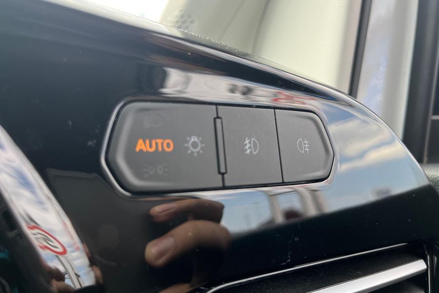 Ford TOURNEO CONNECT Photo autoimg-78eae62cf4349e4bccea70660356cbad442e4508.jpg