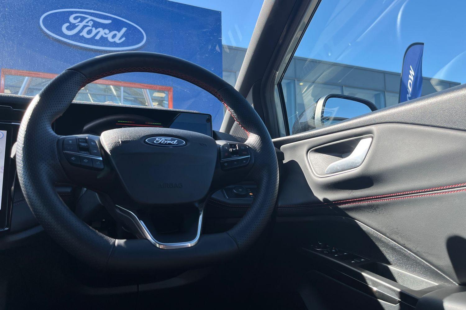 Ford PUMA Photo 11
