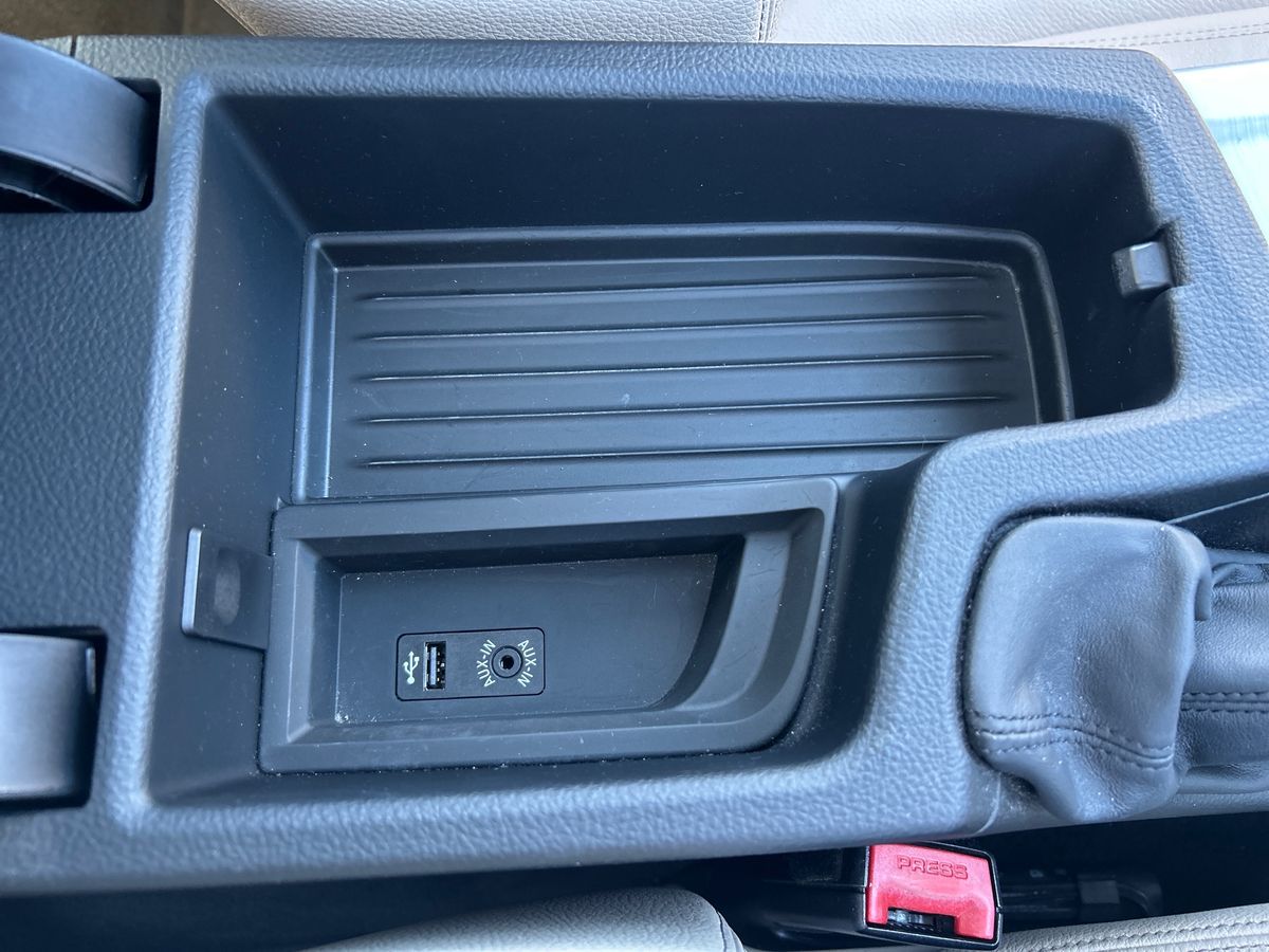 BMW 3 Series Photo 39