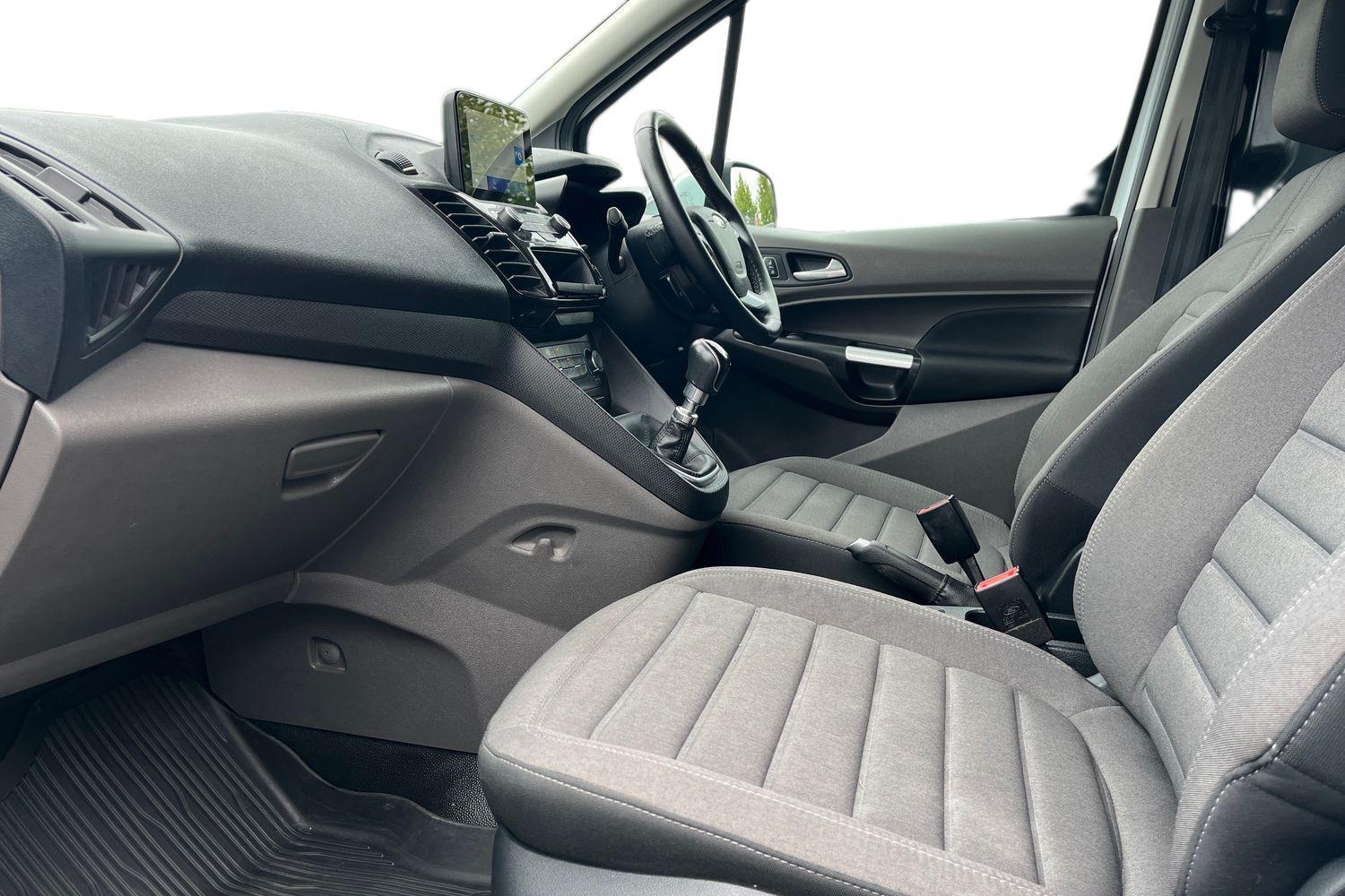 Ford TRANSIT CONNECT Photo 2