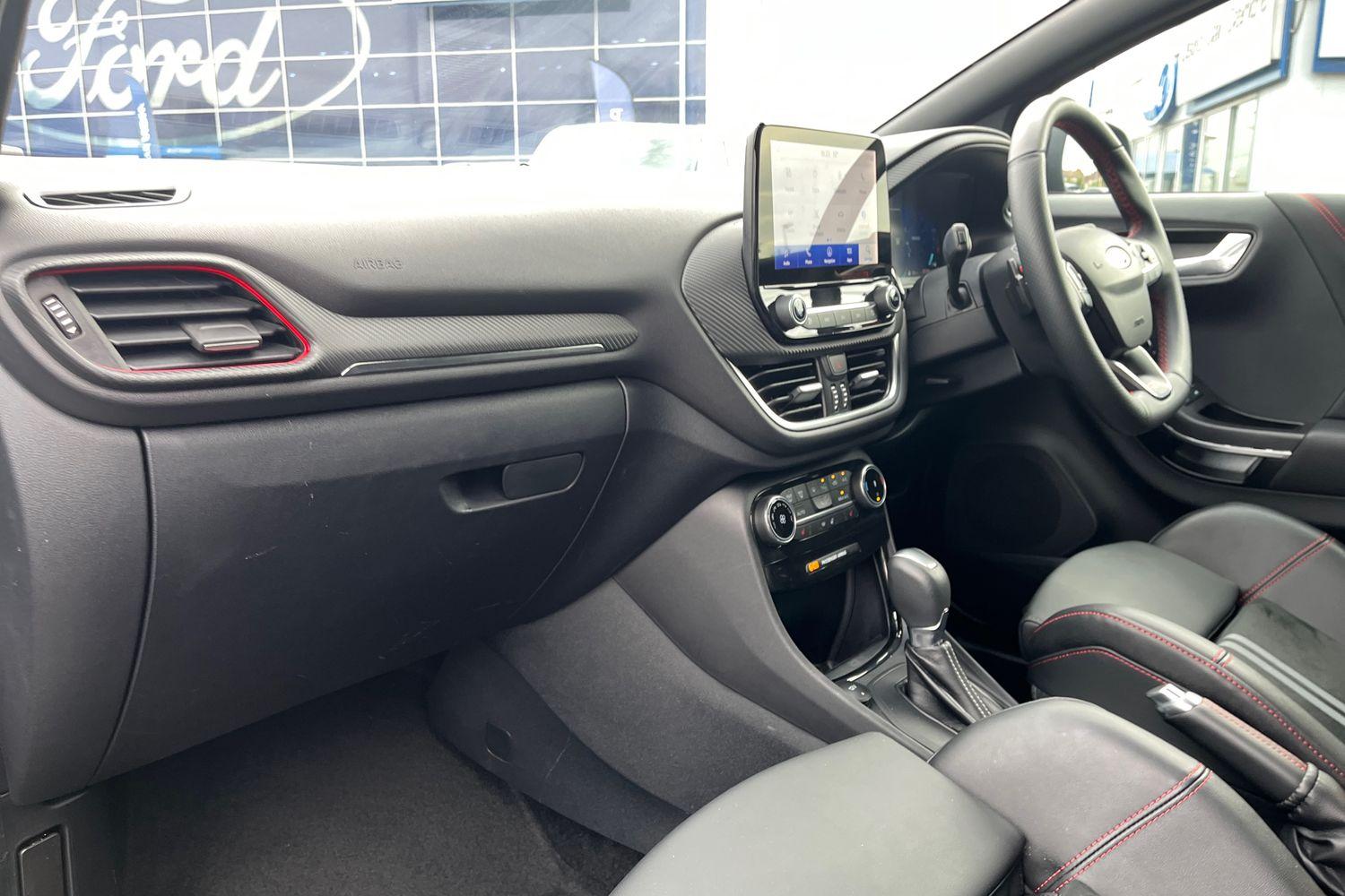 Ford PUMA Photo 17