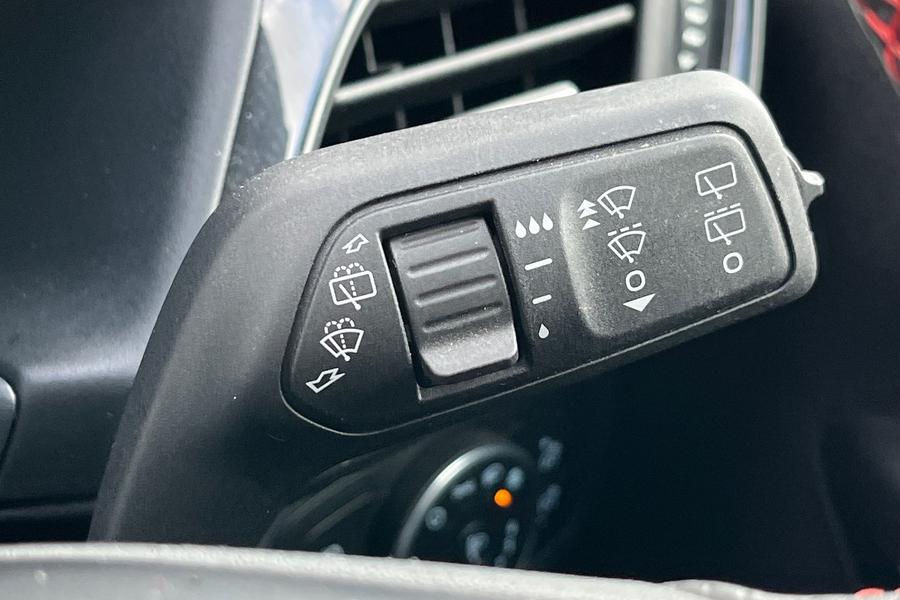 Ford FIESTA Photo autoimg-78f270018f6d9d16a4c8d81a5d96c832be3945ec.jpg