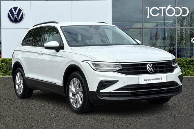 VOLKSWAGEN Tiguan Photo 1