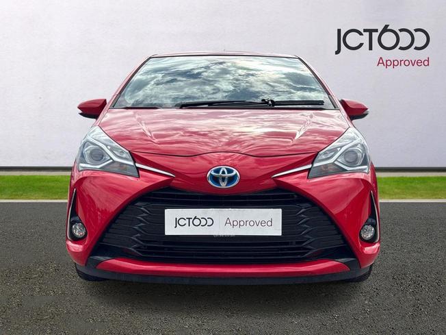 TOYOTA Yaris Photo 8