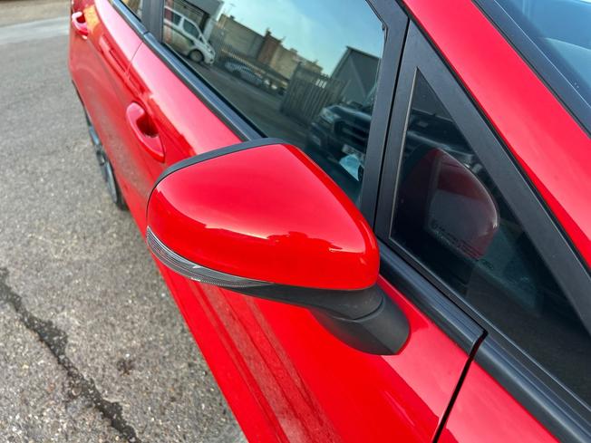 FORD Fiesta Photo 20