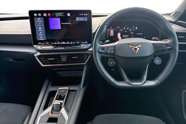 CUPRA Formentor Photo 11