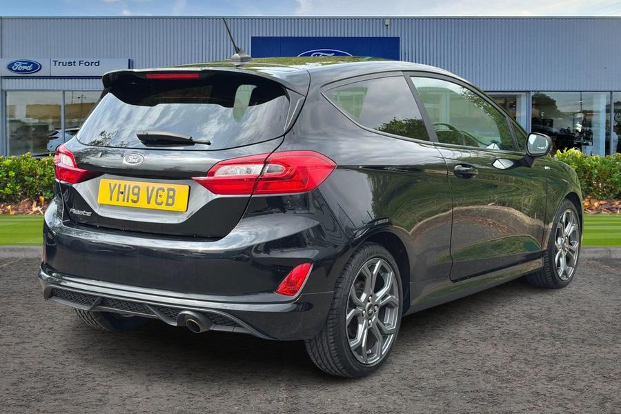 Ford FIESTA Photo autoimg-78f9bd6b707e687cffda21255bd48409680c5b0e.jpg