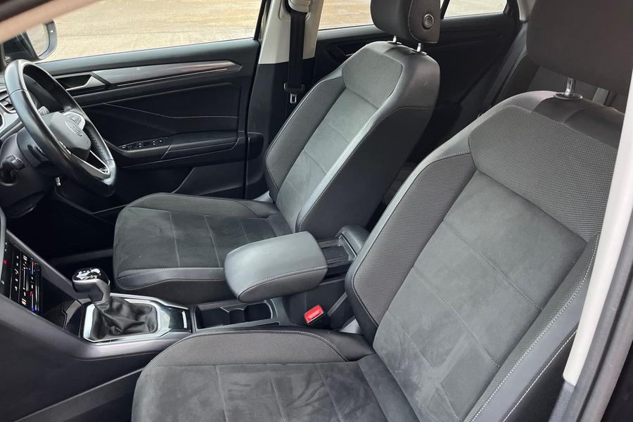 Volkswagen T-Roc Photo autoimg-78fd8694bb58792155c47f03f7ebfc90b8e4c800.jpg