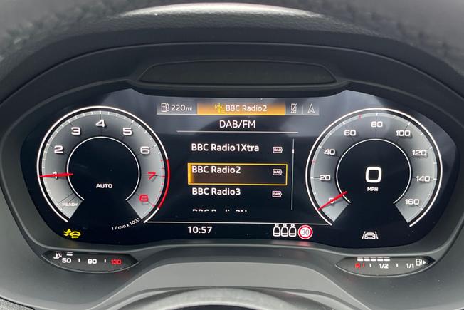 AUDI Q2 Photo 15