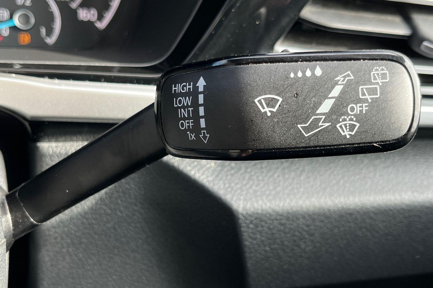 Ford TOURNEO CONNECT Photo 14