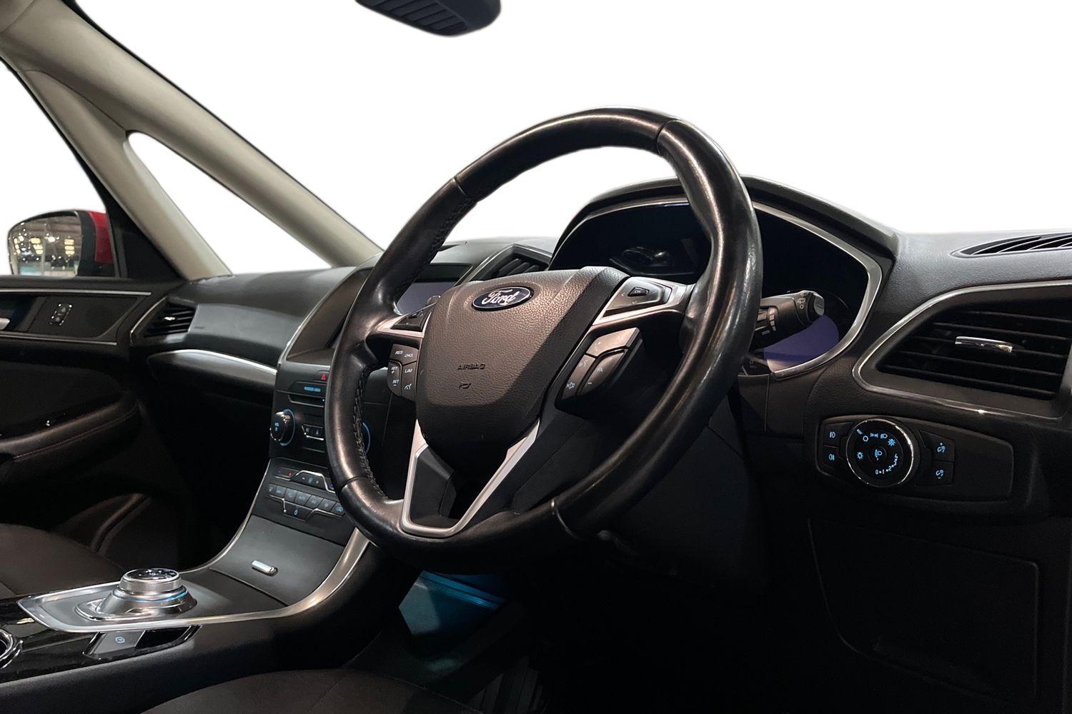 Ford GALAXY Photo 8