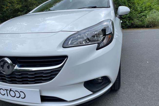 VAUXHALL Corsa Photo 19