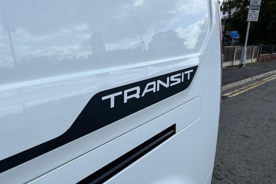 Ford TRANSIT CUSTOM Photo autoimg-790defe6fa5c164fa012326d750baae51485d68a.jpg