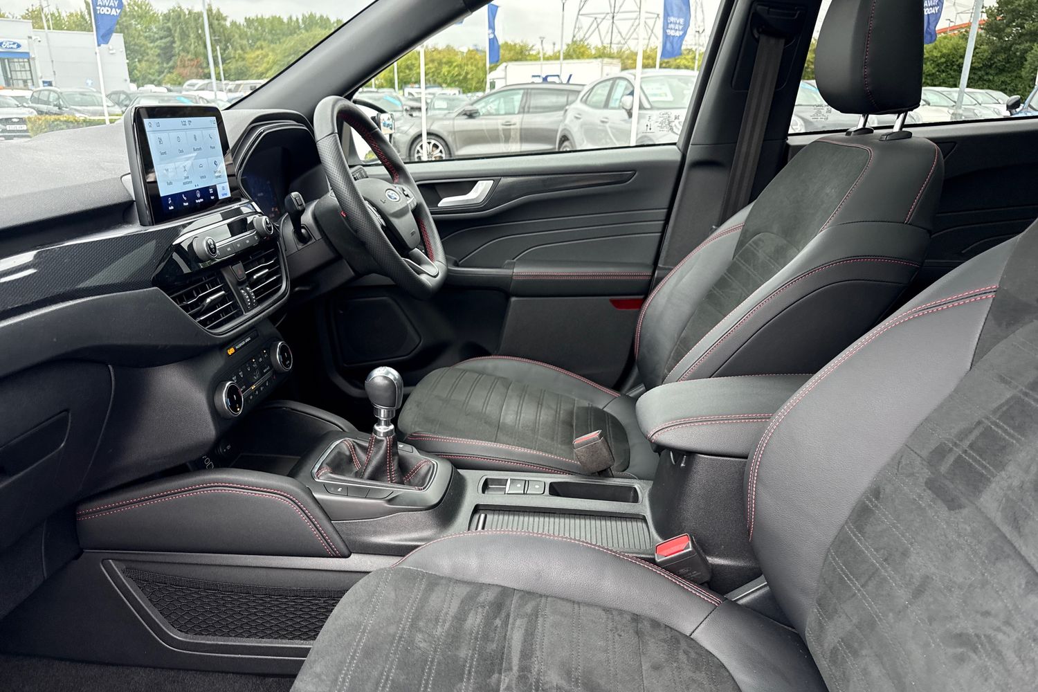 Ford KUGA Photo 18