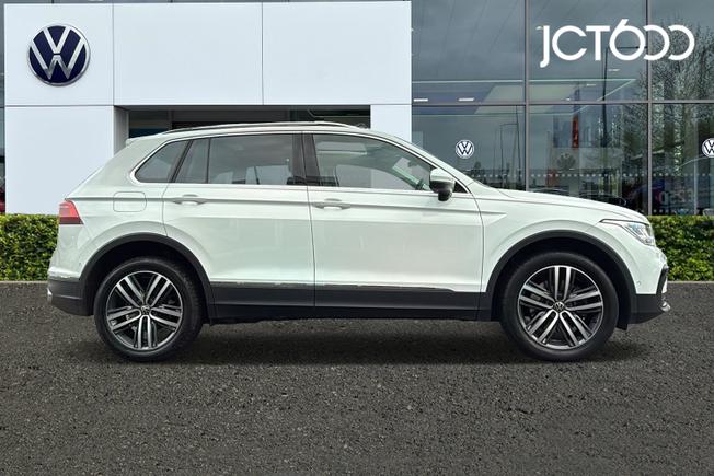 VOLKSWAGEN Tiguan Photo 4
