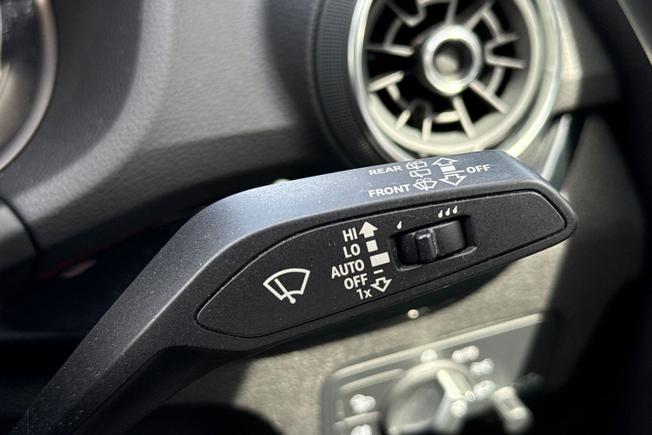 AUDI Q2 Photo 40