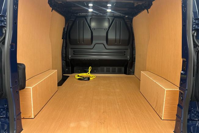 VOLKSWAGEN e-Transporter Photo 12