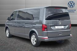 VOLKSWAGEN Transporter Shuttle Photo 3