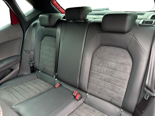 SEAT Ibiza Photo 9