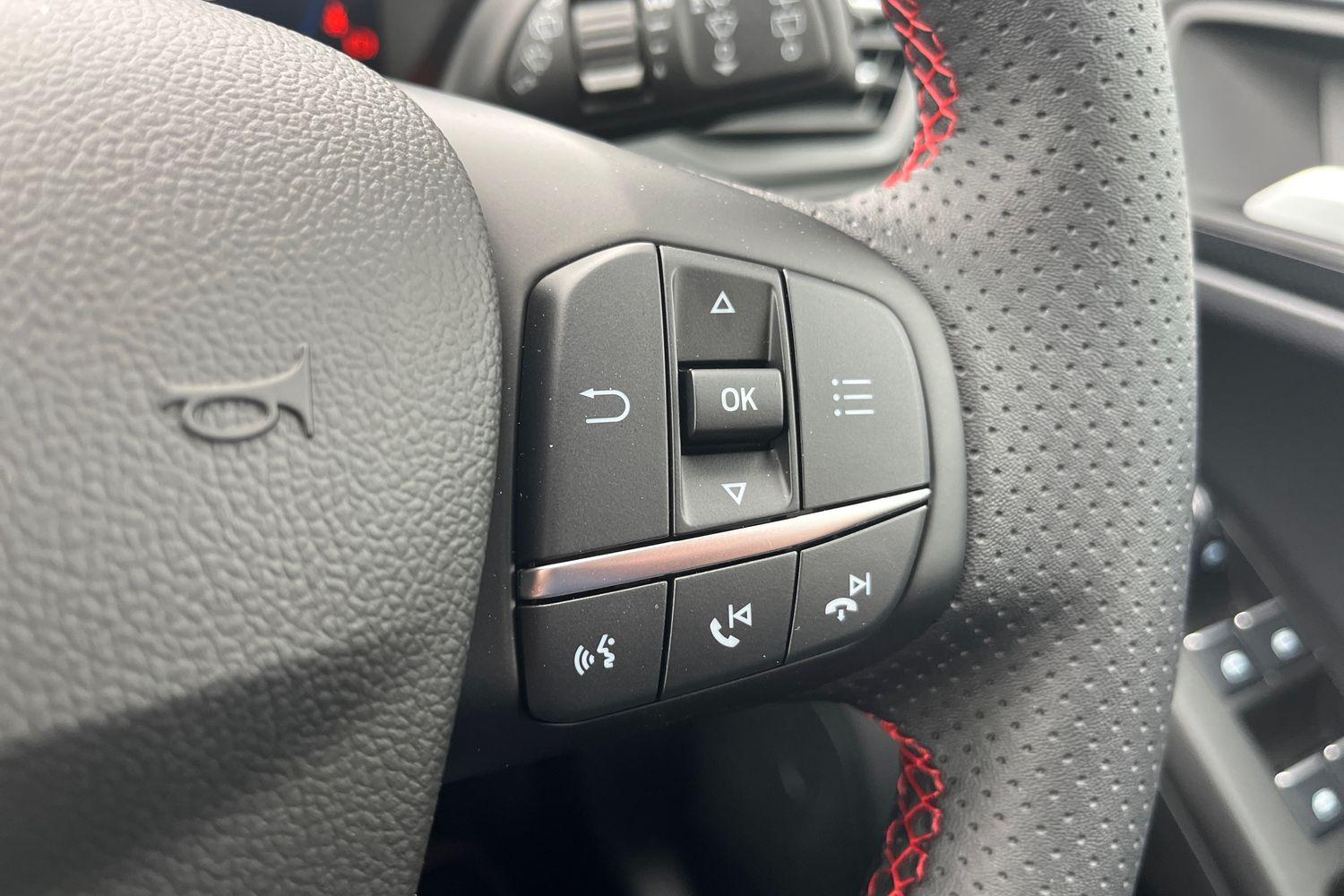Ford FOCUS Photo 28