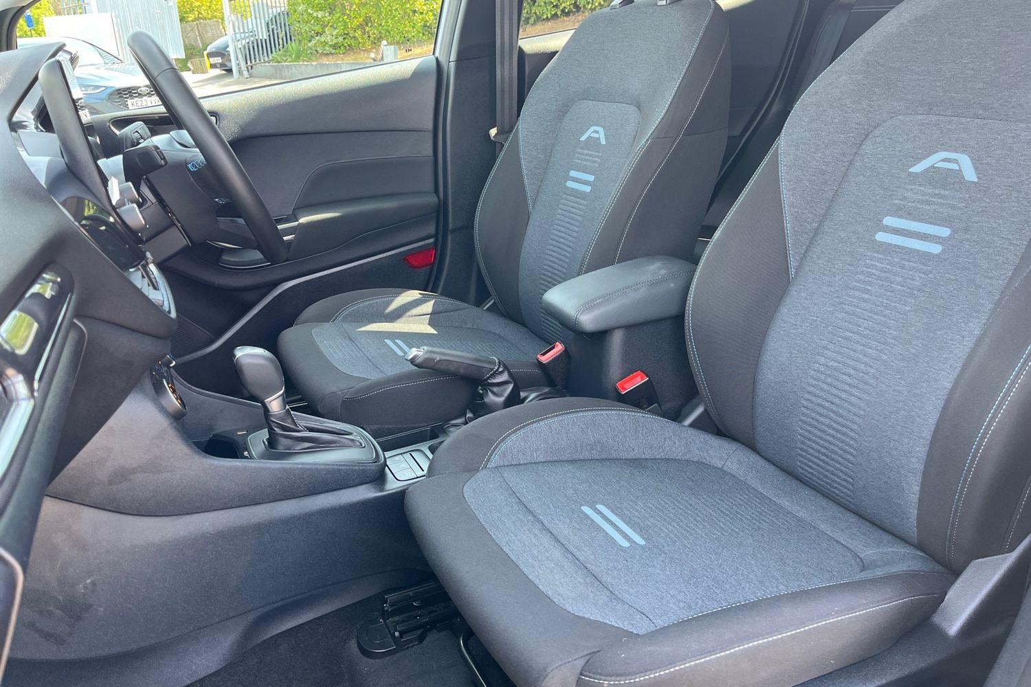 Ford Fiesta Photo 18