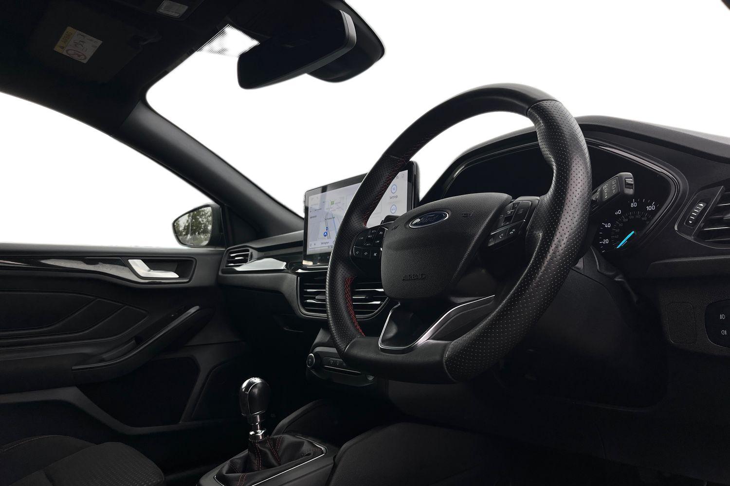 Ford FOCUS Photo 8