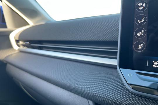 Volkswagen T-roc Photo autoimg-792b243f94f27ca9abe3330d808a86c355e63c4f.jpg