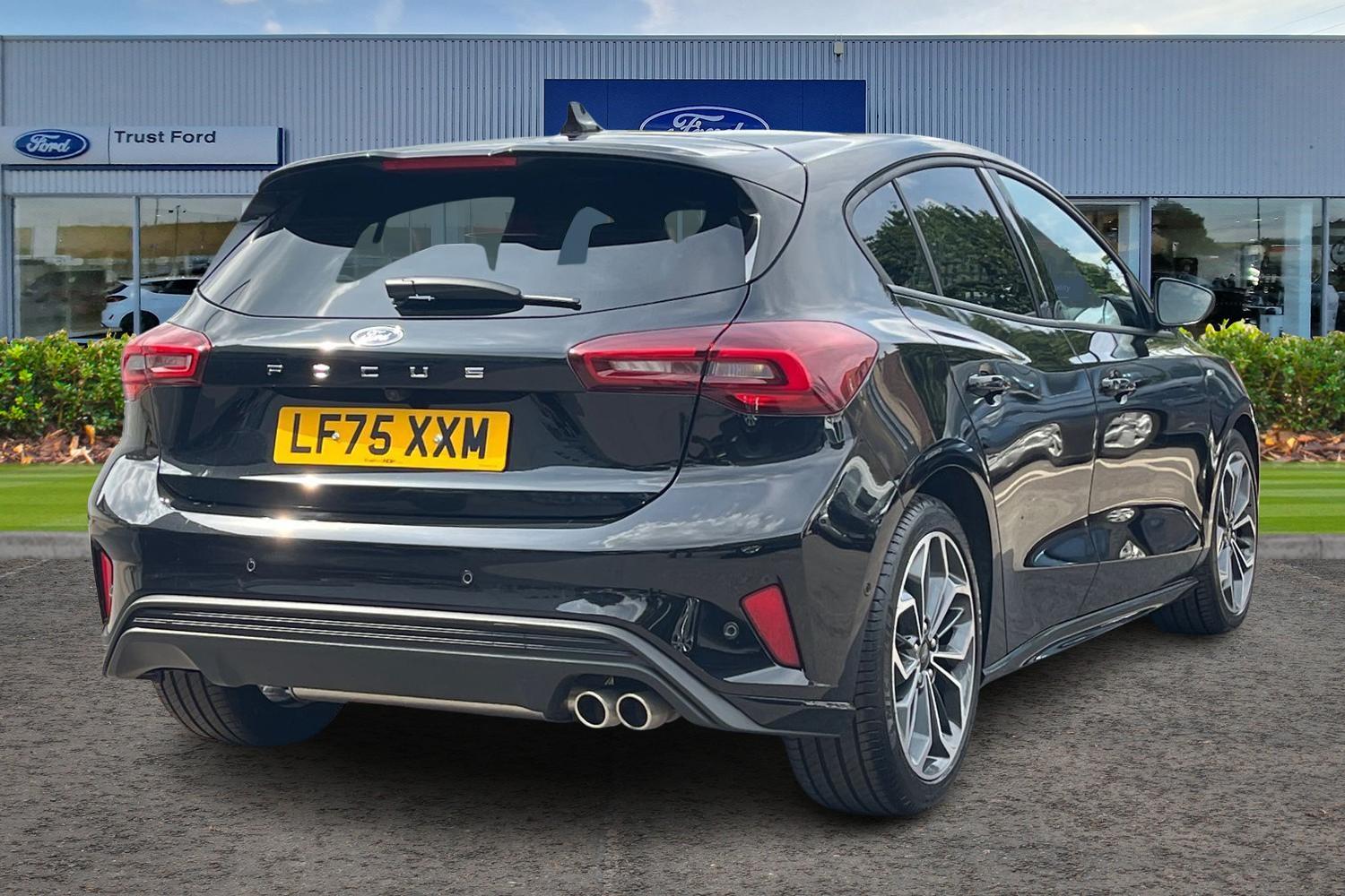 Ford FOCUS Photo 3