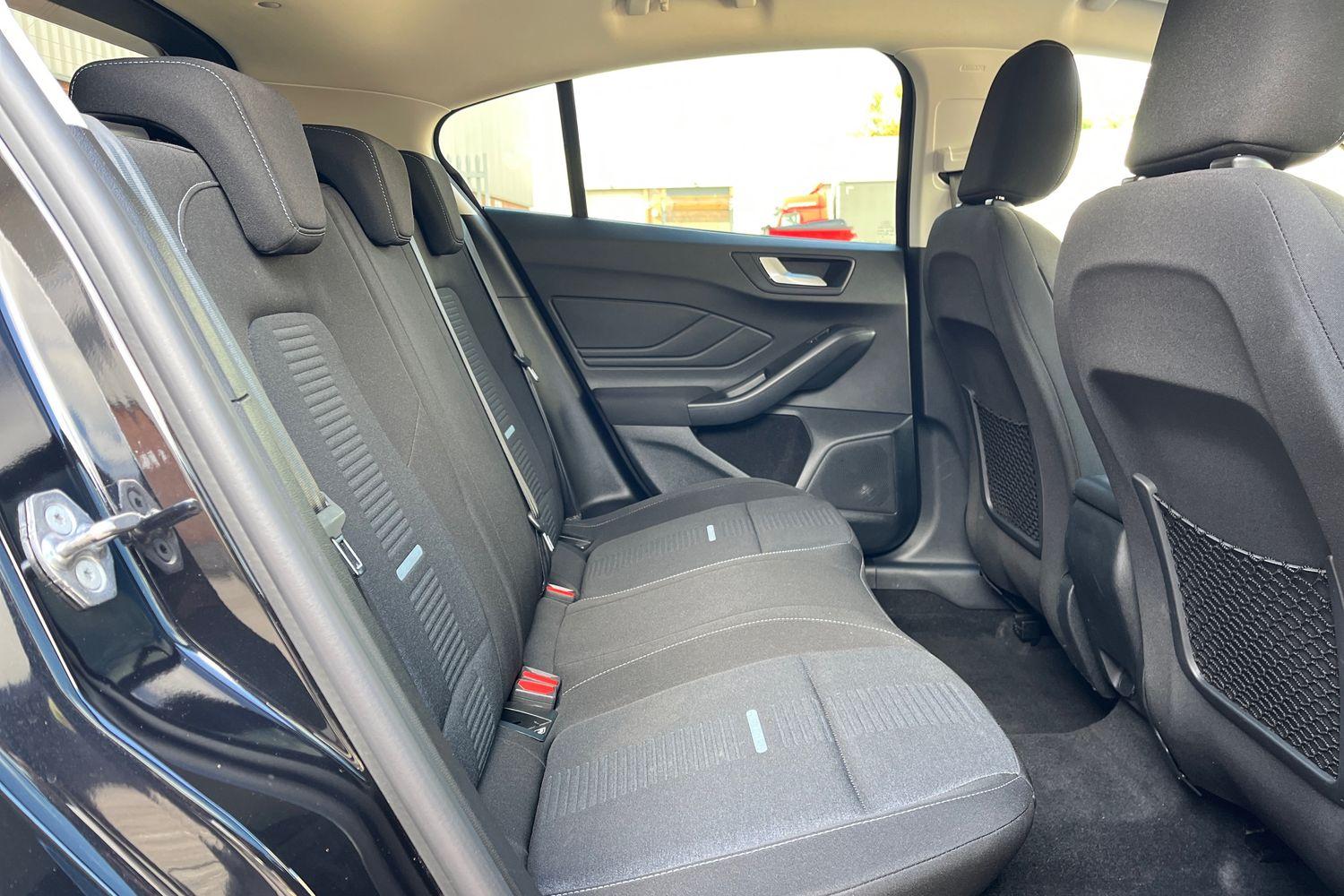 Ford Focus Photo 25