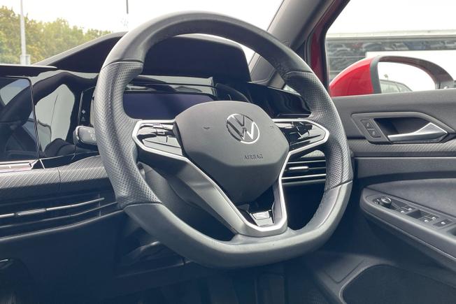 Volkswagen Golf Photo 26