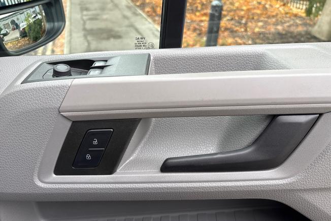 VOLKSWAGEN Crafter Photo 23
